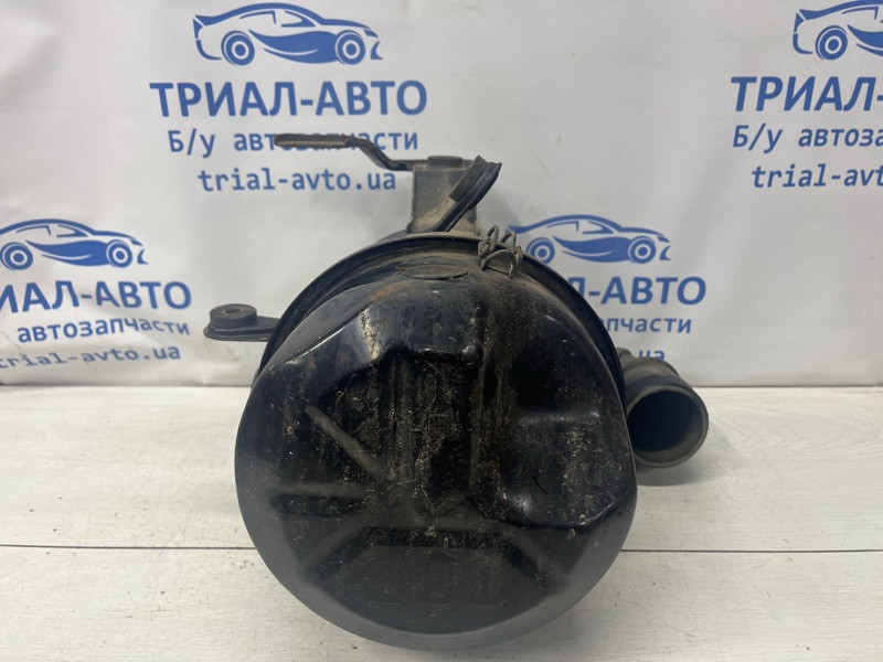 Корпус воздушного фильтра Mitsubishi Pajero Sport K9 2.5 DIESEL 4D56 1996 (б/у) Киев - изображение 4