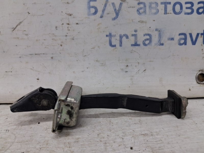 Ограничитель двери передний левый Nissan Qashqai J11 1.2 БЕНЗИН HRA2DDT 2013 (б/у) Київ - зображення 1