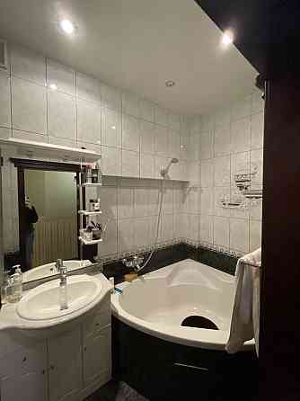 Продам. 6-к.кв., 4/5, вул. Титова (Незалежності) Дніпро