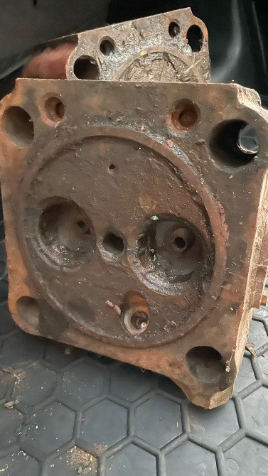 Кришка (головка) циліндрів NVD 24 (SKL) 57210902 Херсон - изображение 1