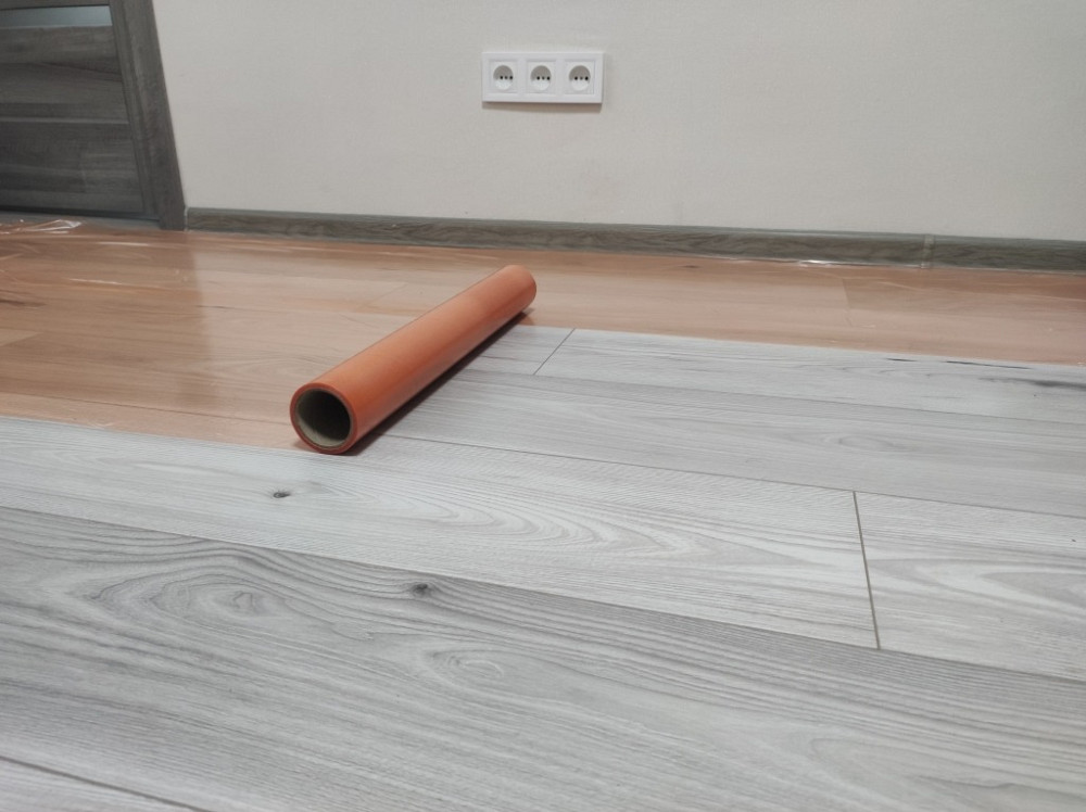 Защитная самоклеющаяся пленка для ремонта Рулон Черкаси - зображення 1