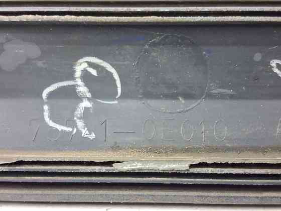 Накладка двери Lexus RX 350 XU30 3.5 БЕНЗИН 2GRFE 2003 задн. прав. (б/у) Київ