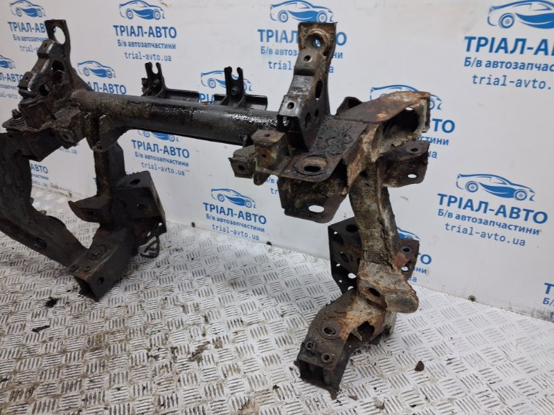 Балка передней подвески Mitsubishi Pajero Wagon 3 3.2 ДИЗЕЛЬ 4M41 1999 (б/у) Київ - зображення 6