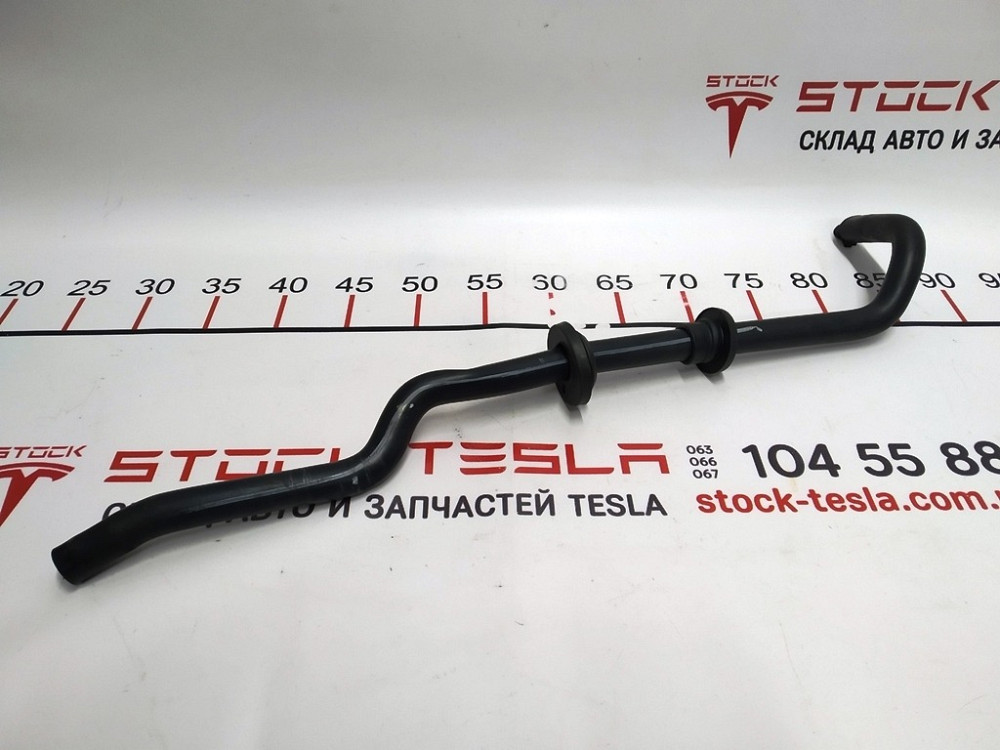 Сливной шланг кондиционера с противоконденсатной заслонкой и уплотнителями Tesla model S 1486478-00- Киев - изображение 2