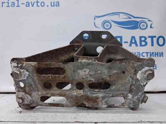 Кронштейн усилителя заднего бампера Toyota Avensis T25 2.2 DIESEL 2ADFTV 2002 прав. (б/у) Киев