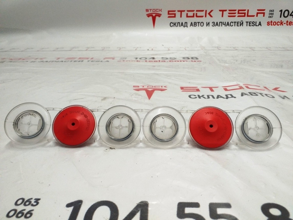Клапана вентиляции батареи с повреждением Tesla model S, model S REST, model X 1026758-00-D Київ - зображення 1