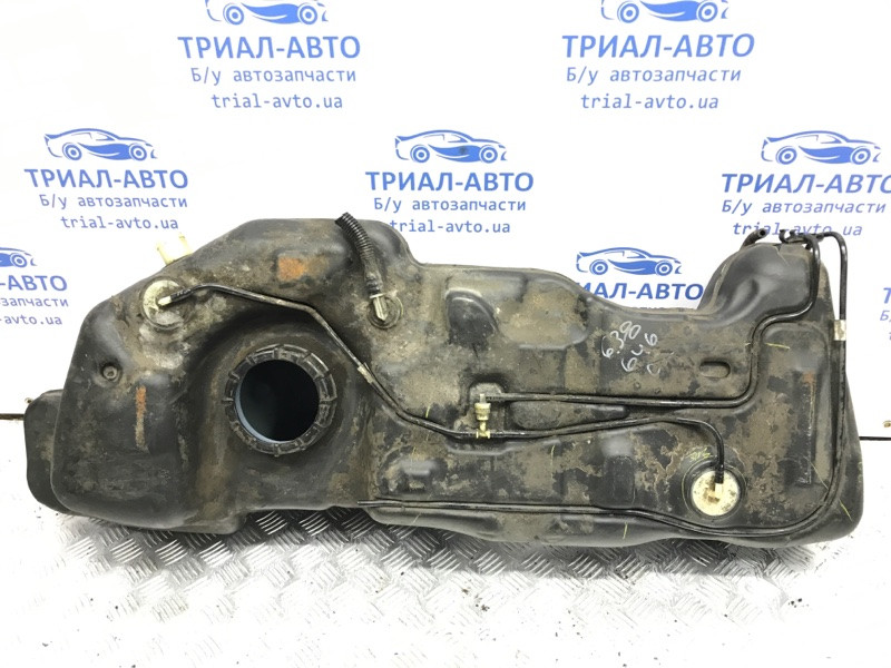 Бак топливный пластик Nissan Tiida C11 1.6 БЕНЗИН HR16 2004 (б/у) Киев - изображение 1