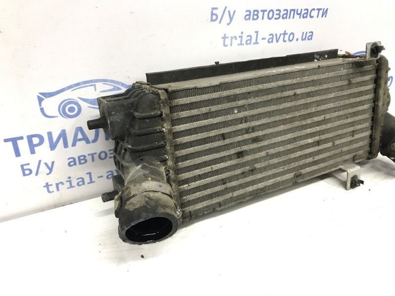 Радиатор интеркуллера Hyundai Tucson TL 1.7 DIESEL D4FD 2015 (б/у) Київ - зображення 2