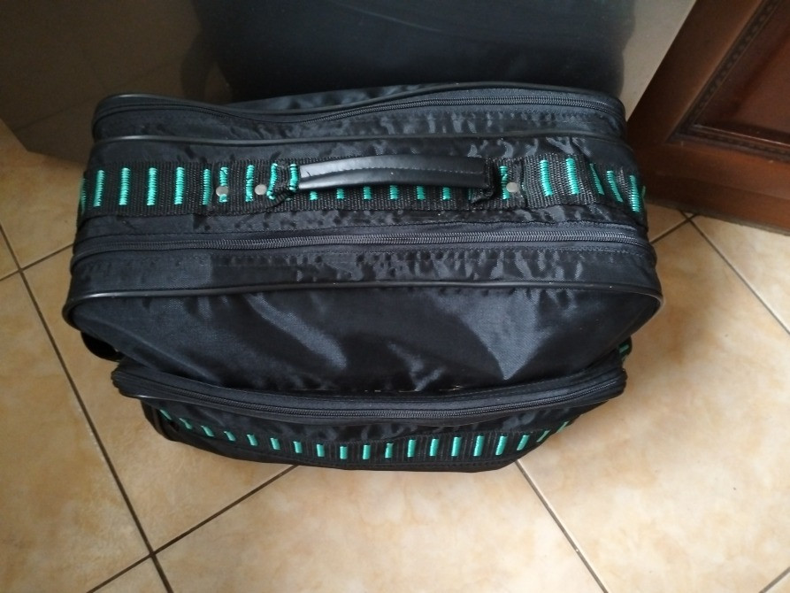 Сумка ручна кладь покладь в дорогу для подорожей і ноутбука вмістка через плече водонепромокаюча Львів - зображення 5