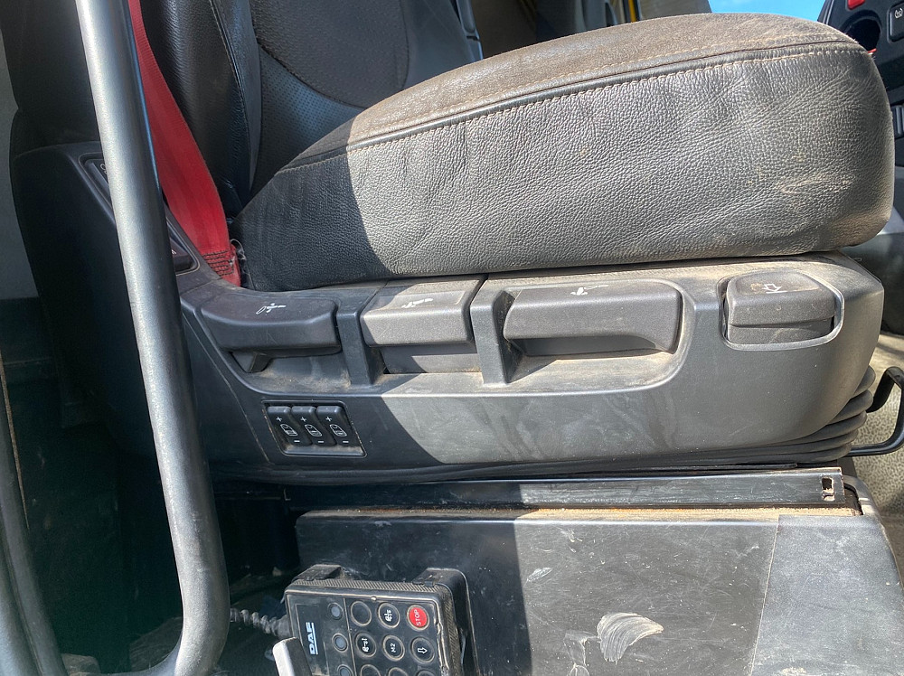 1879532 Сиденье водителя пневматическое DAF XF 106 Euro 6 1979000 Львов - изображение 3