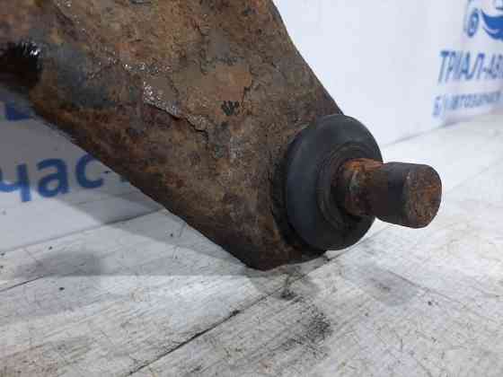 Рычаг правый Nissan Tiida C11 1.6 БЕНЗИН HR16 2004 (б/у) Киев