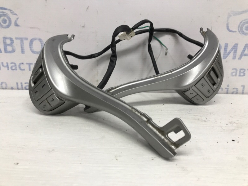 Кнопки руля Nissan X-Trail T32 1.6 DIESEL R9M 2014 (б/у) Київ - зображення 1