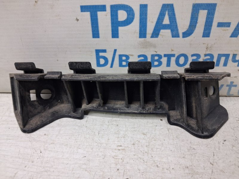 Кронштейн бампера передний правый Kia Ceed 2006-2012 865181H000 (Арт. 84840) Киев - изображение 1