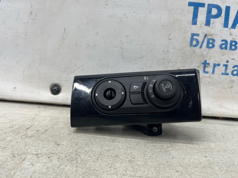 Кнопки управления Chevrolet Captiva C140 2.2 DIESEL Z22D1 2006 (б/у) Киев - изображение 1