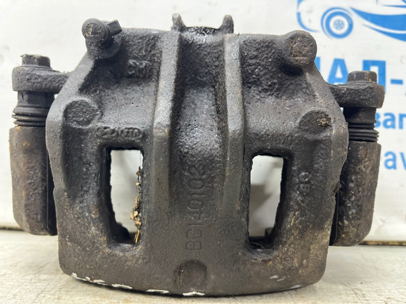 Суппорт передний правый Hyundai Santa fe 2005-2012 581302P700 (Арт. 70613) Киев - изображение 1