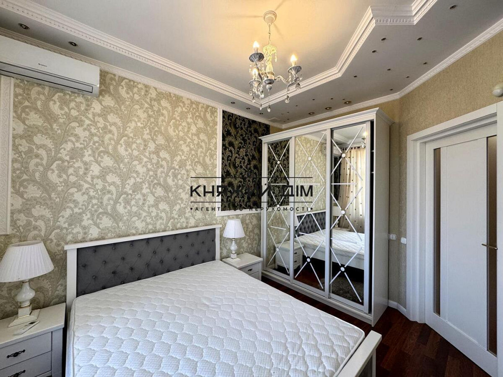 Продаж 3-кімнатної квартири м. Голосіївська Киев - изображение 1