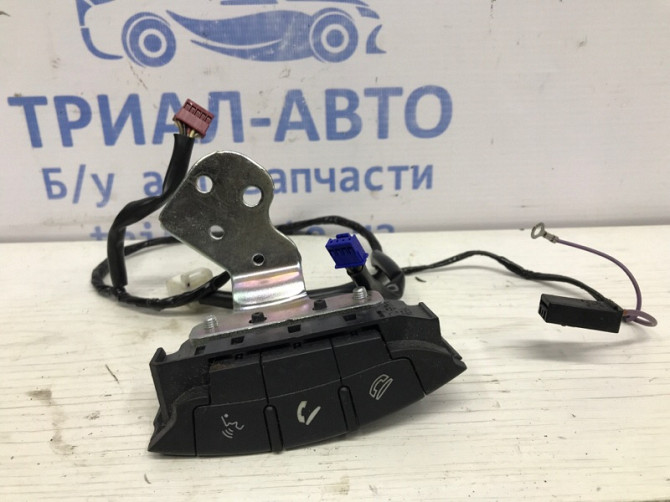 Кнопки руля Mitsubishi Asx GA 1.8 DIESEL 4N13 2010 (б/у) Киев - изображение 1
