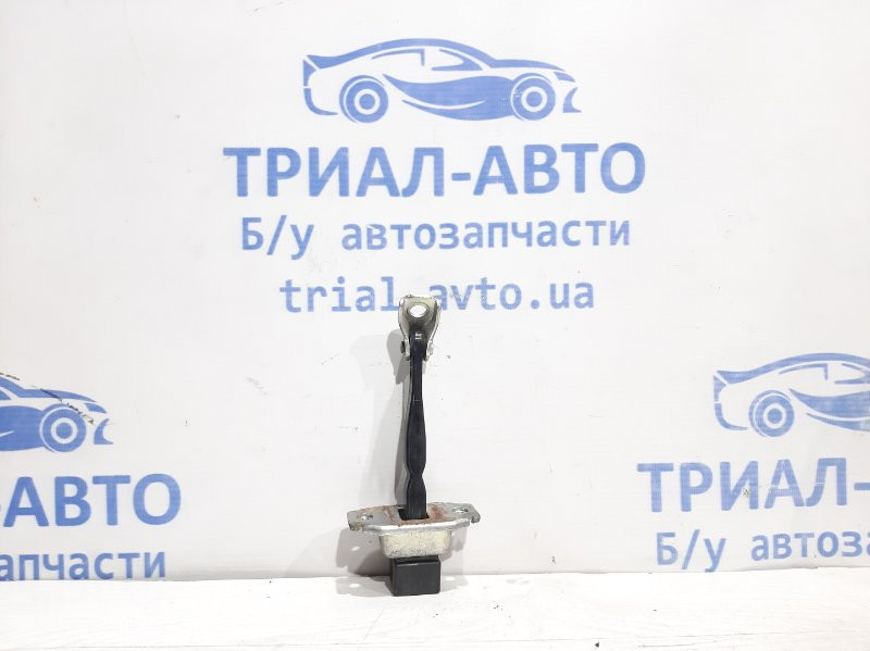 Ограничитель двери передний правый Mitsubishi Lancer 2007-2017 5702A079 (Арт. 22135) Киев - изображение 1