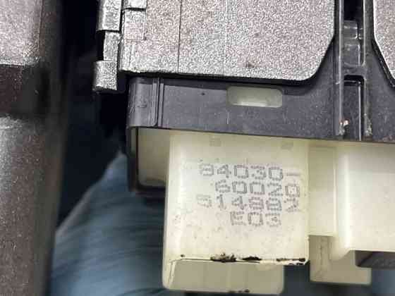 Кнопка стеклоподъемника Toyota Prado 2002-2009 8403060020 (Арт. 81742) Київ
