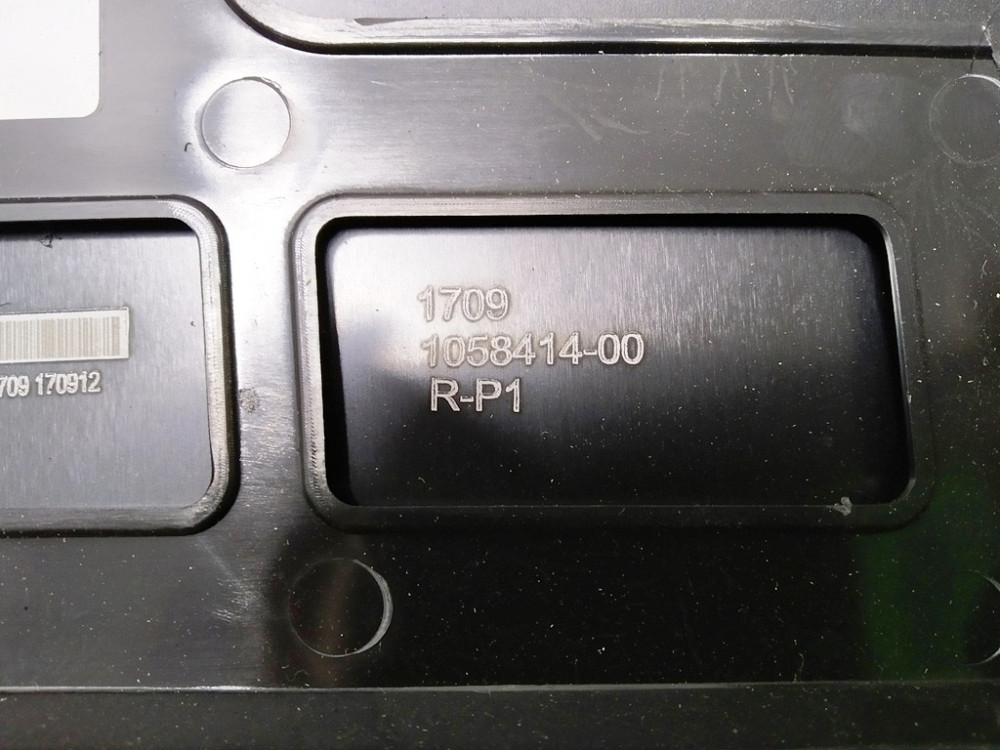 Накладка верхняя дверного проёма сокола правая в комплекте композитная Tesla model X 1060094-98-D Киев - изображение 3