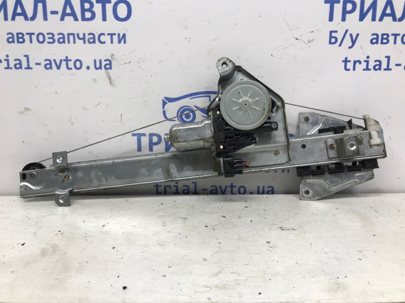 Стеклоподъемник задний левый Mitsubishi Pajero Wagon 3 3.2 ДИЗЕЛЬ 4M41 1999 (б/у) Киев - изображение 1