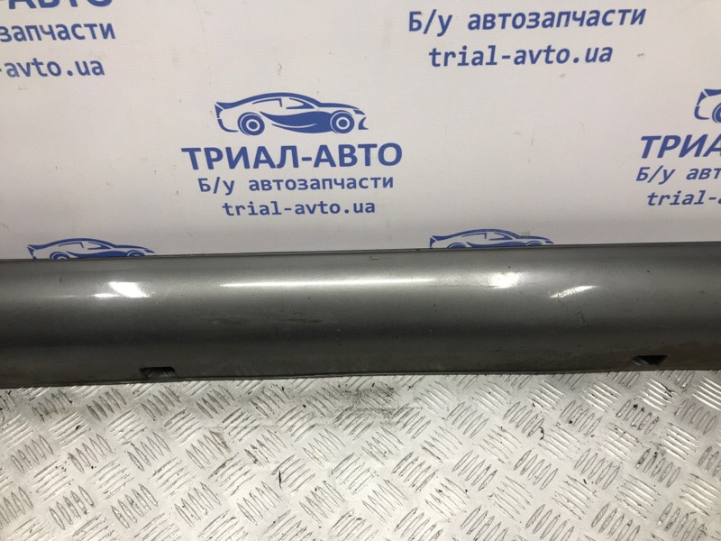 Накладка порога внешняя правая Kia Sorento BL 2.5 DIESEL D4CB 2002 (б/у) Киев - изображение 3