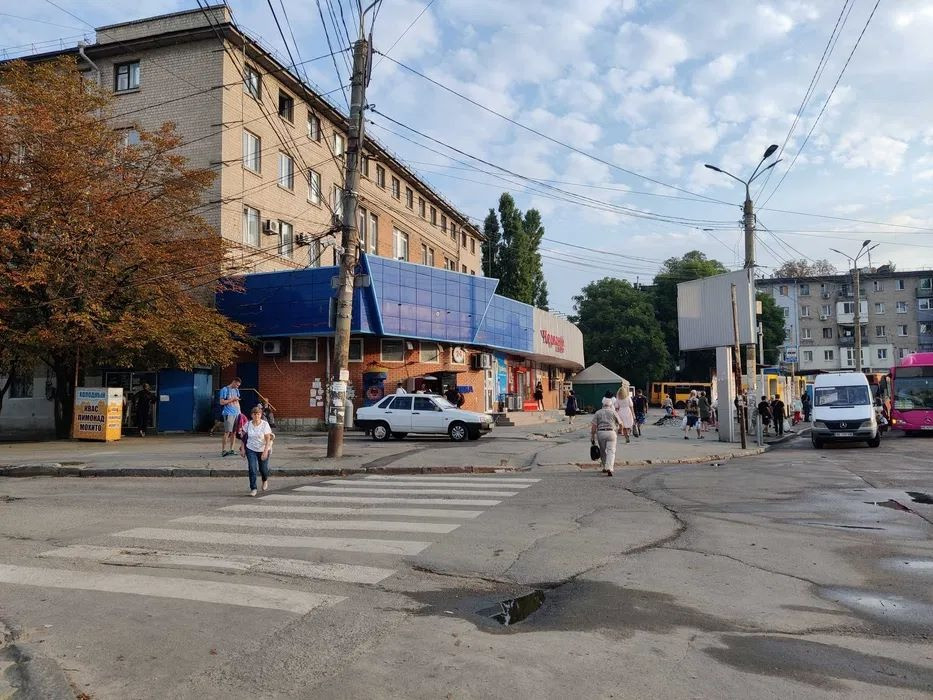 Продам торговый комплекс 216м2 с большим трафиком, пл.Старомостова. Дніпро - зображення 4