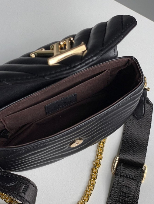 Модна сумка через плече жіноча з широким ременем стьобана Louis Vuitton Wave Multi Pochette KS45 Київ - зображення 3