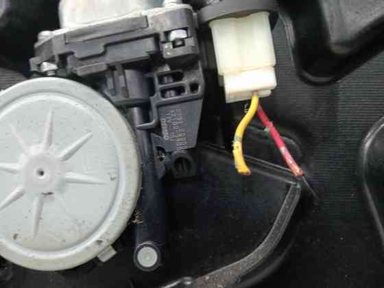 Стеклоподъемник передний левый Nissan X-Trail T31 2.0 DIESEL M9R 2007 (б/у) Київ