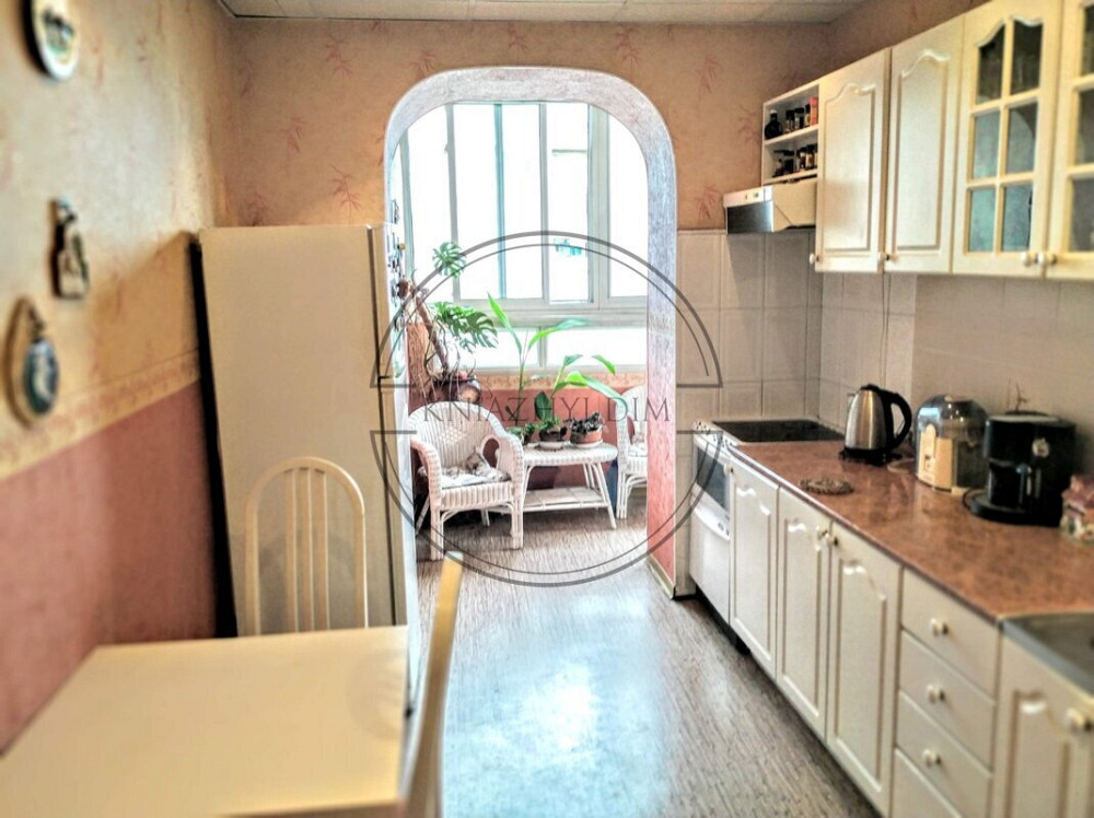 Оренда 3-х кімнатна роздільна квартира, Дарницький бульвар, метро Дарниця. Код об'єкту:11161413 Київ - зображення 3