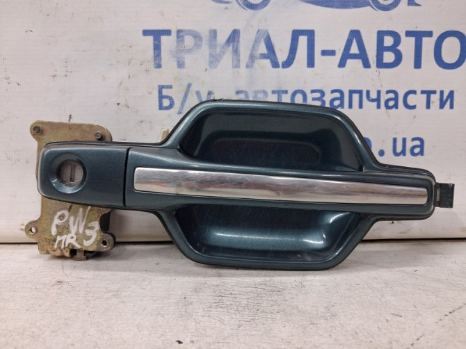 Ручка двери внешняя передняя правая Mitsubishi Pajero Wagon 3 3.2 ДИЗЕЛЬ 4M41 1999 (б/у) Київ - зображення 1