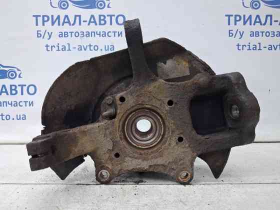 Кулак поворотный правый со ступицей Kia Sorento BL 2.5 DIESEL D4CB 2002 (б/у) Київ