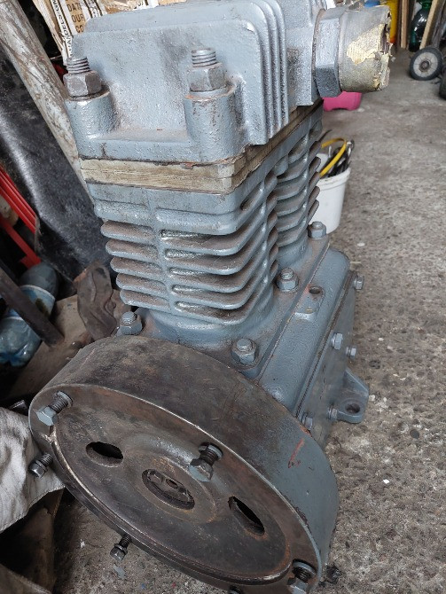 Компресор ВВ-0,8/8-720, хороший стан. Полтава - зображення 1