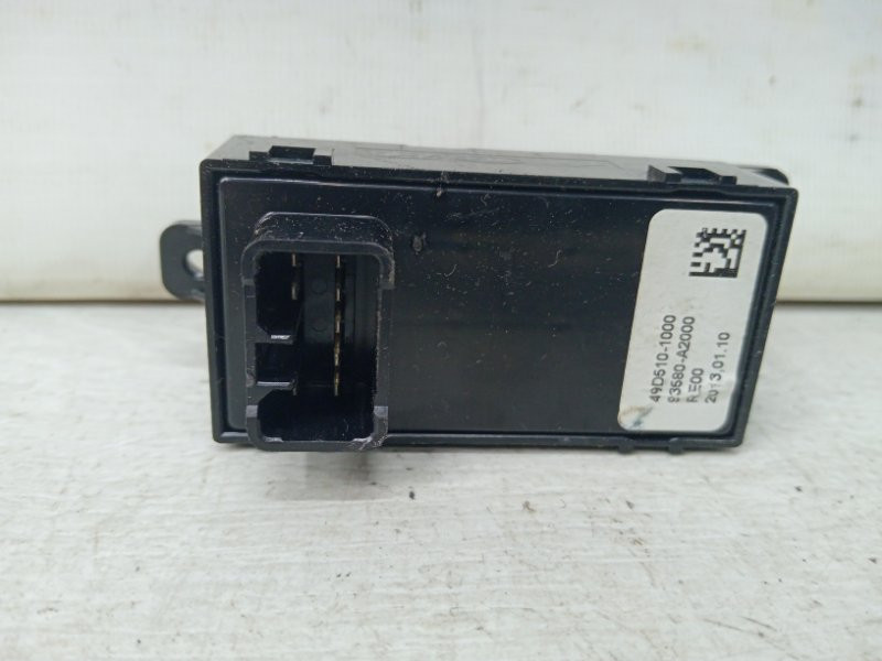 Кнопка стеклоподъемника Kia Ceed JD 1.6 DIESEL D4FB 2012 (б/у) Киев - изображение 3