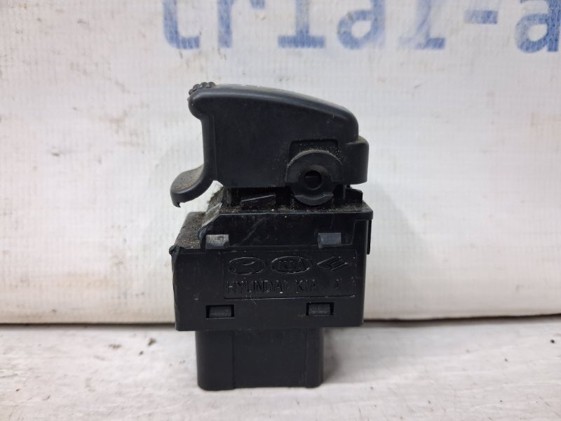 Кнопка стеклоподъемника Kia Sorento BL 2.5 DIESEL D4CB 2002 (б/у) Киев - изображение 3