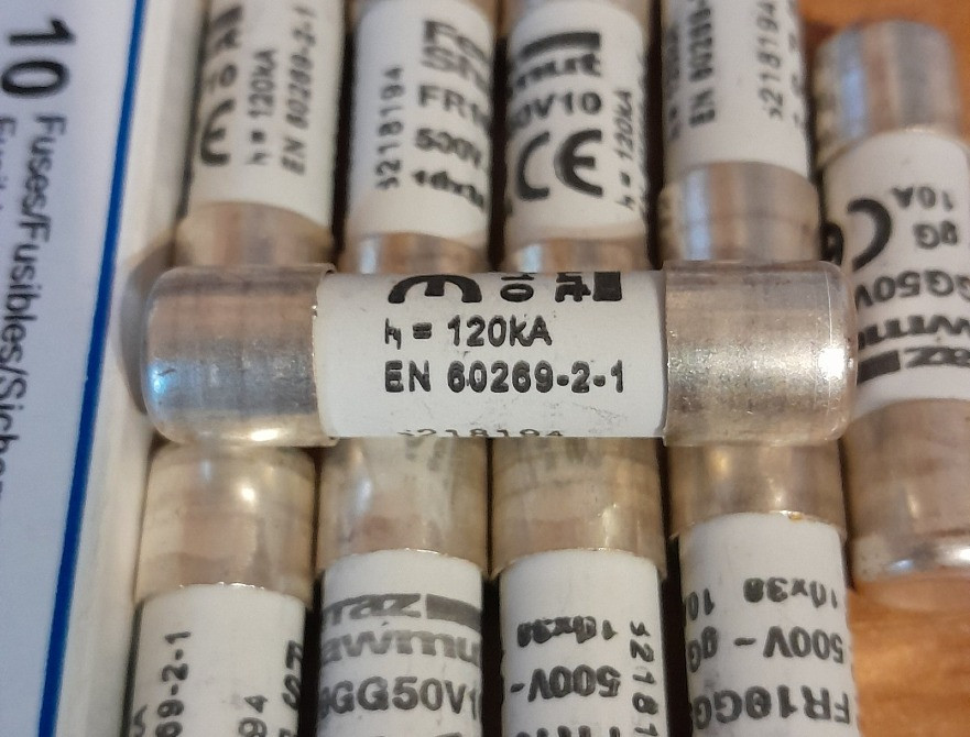 Запобіжники циліндричні FR10GG50V10 10А 500V 120 kA плавка вставка Косів - зображення 4