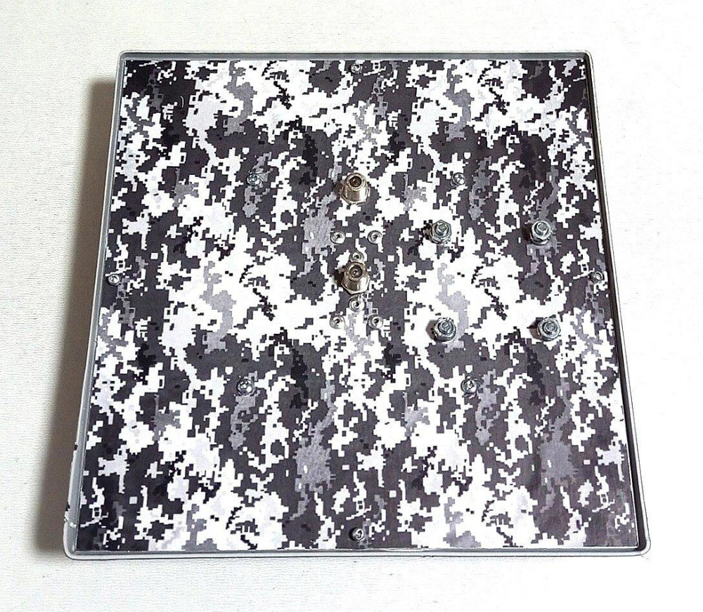 Антенна панельная 1610-2900 МГц 50 Вт 2х12-18 дБ DN-17WC, цвет № 1 черно-белый пиксель Дніпро - зображення 9