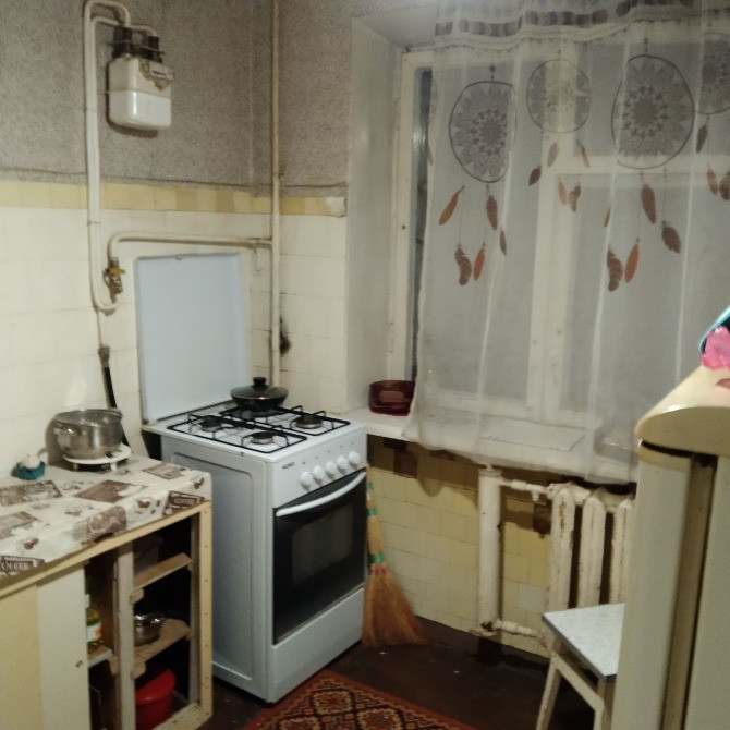 продам однокомнатную квартиру в броварах Бровари - зображення 1