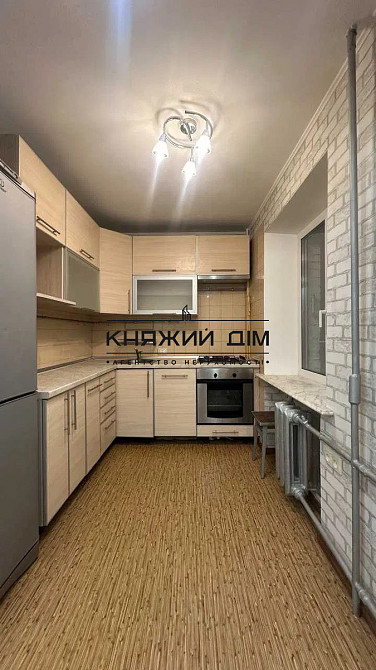 Продаж 3-кімнатної квартири з ремонтом на Виноградарі. № 21146536 Киев - изображение 1