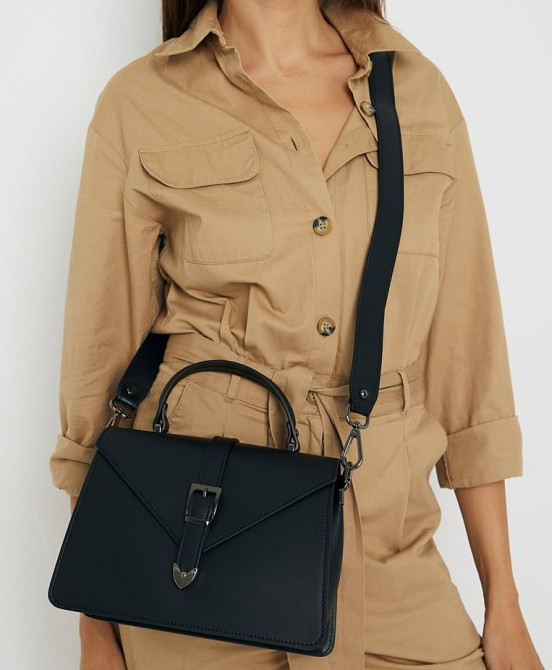 сумка шкіряна жіноча Італійська чорна середнього розміру TS000190 Київ - зображення 1