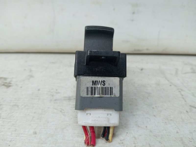 Кнопка стеклоподъемника SsangYong Korando C200 2.0 DIESEL D20DT 2010 (б/у) Киев - изображение 3