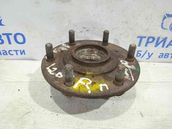 Ступица передняя Mitsubishi L200 KB 2.5 ДИЗЕЛЬ 4D56U 2006 прав. (б/у) Киев