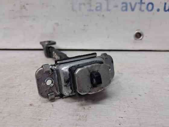 Ограничитель двери передний левый Kia Sorento BL 2.5 DIESEL D4CB 2002 (б/у) Киев