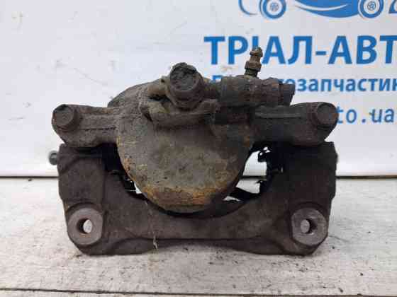 Суппорт передний правый Toyota Camry XV30 3.0 БЕНЗИН 1MZFE 2001 (б/у) Киев