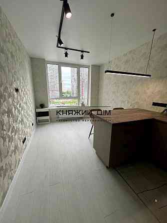 Продаж 1-кімнатної квартири в ЖК Варшавський Плюс Київ