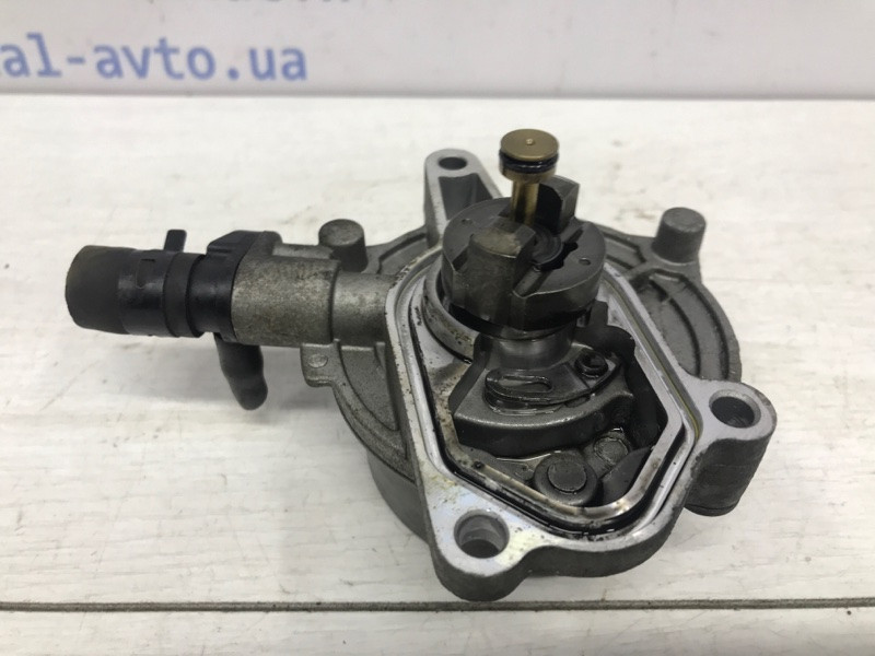 Насос вакуумный Kia Ceed JD 1.6 DIESEL D4FB 2012 (б/у) Київ - зображення 4