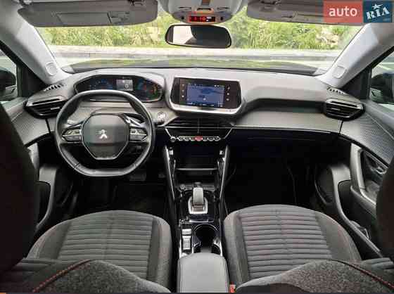Свіжопригнаний Peugeot e-2008 2020 модельний 2021 з нідерландів Луцьк