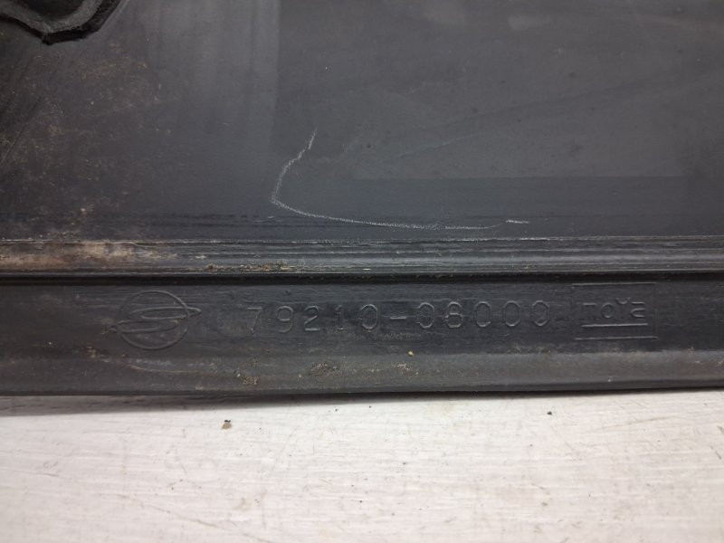 Стекло в кузов заднее левое SsangYong Rexton Y250 2.7 D27DT 2006 (б/у) Київ - зображення 3