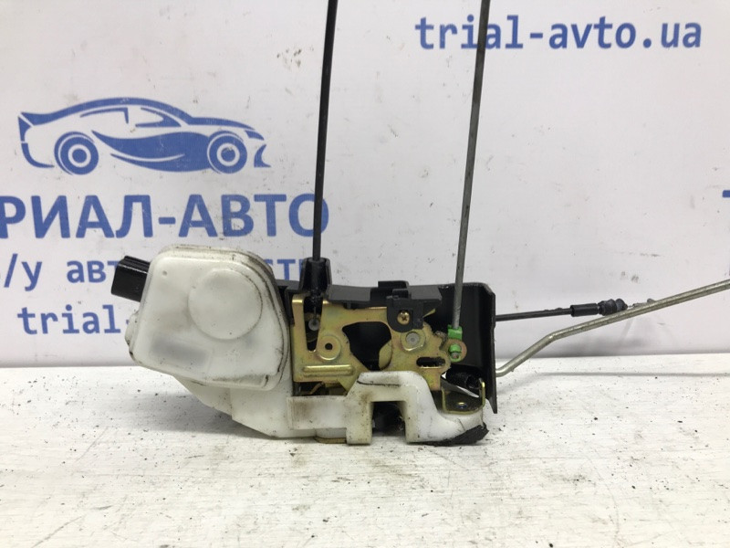 Замок двери передний правый Mitsubishi Pajero Wagon 3 3.2 ДИЗЕЛЬ 4M41 1999 (б/у) Київ - зображення 4