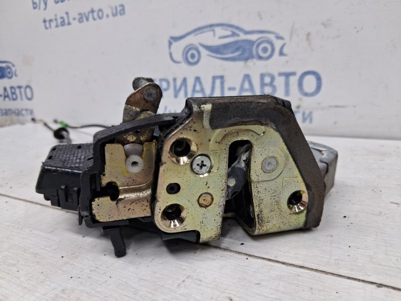 Замок двери задний левый Toyota Prado J120 4.0 1GR-FE 2002 (б/у) Киев - изображение 4